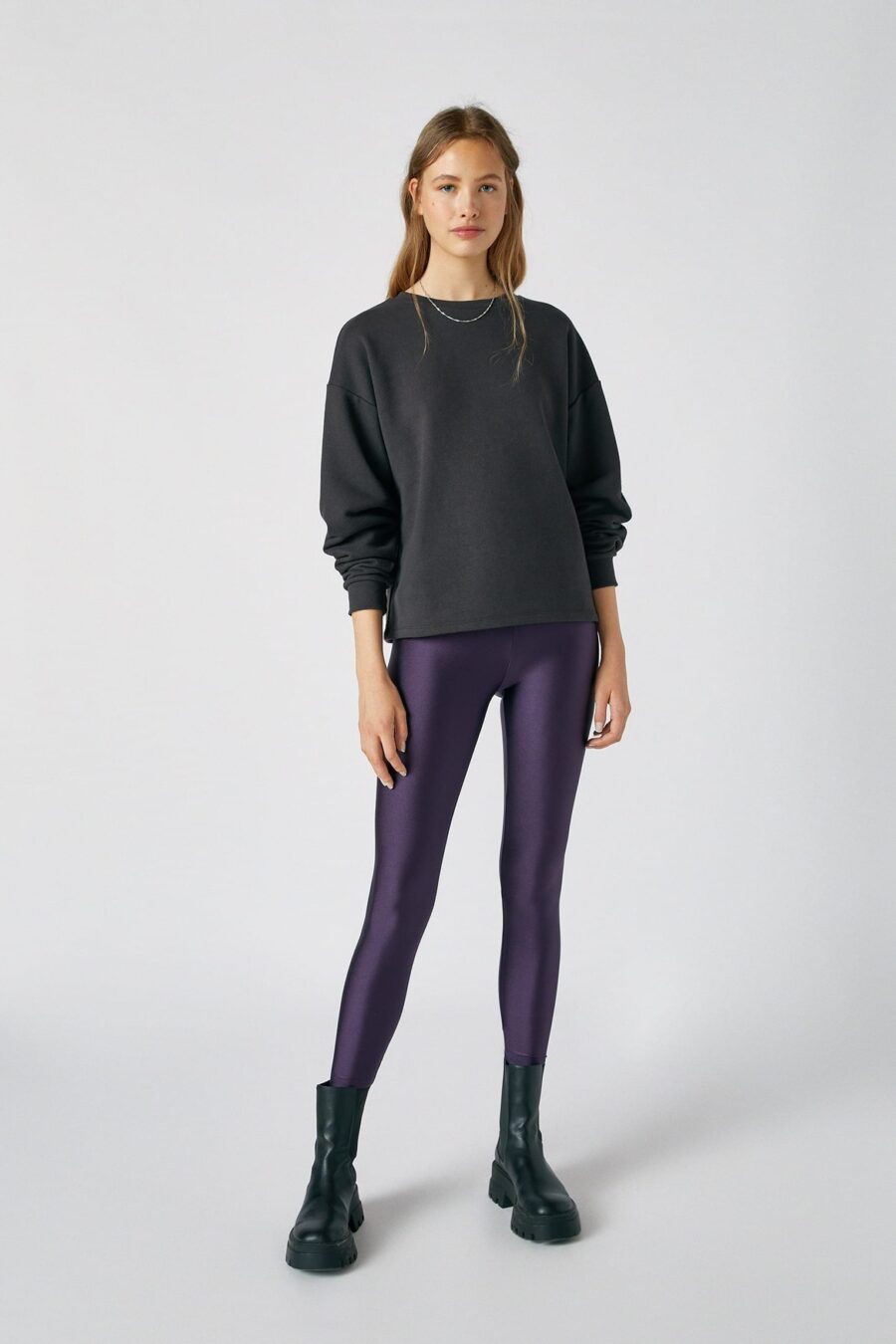 Basic Long Sleeve Sweatshirt - Image 2